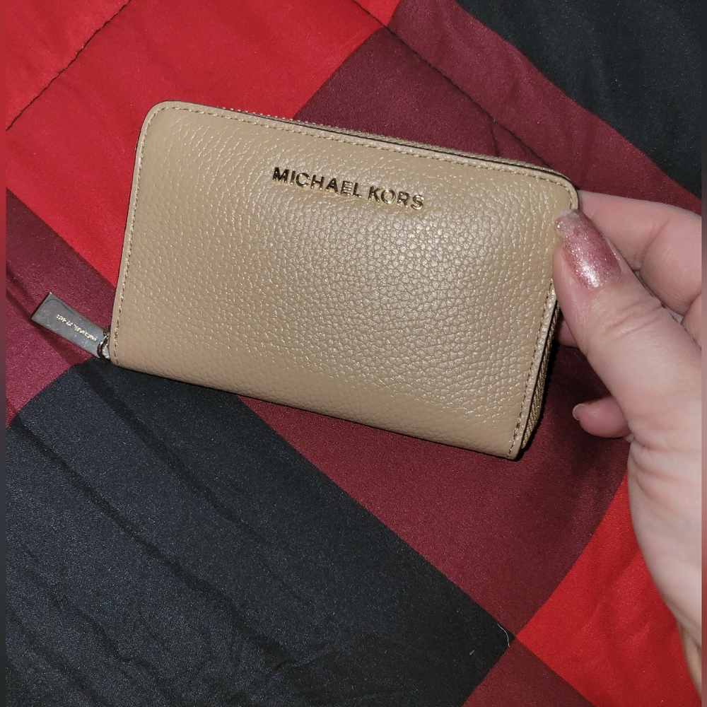 Micheal kors Tan card wallet